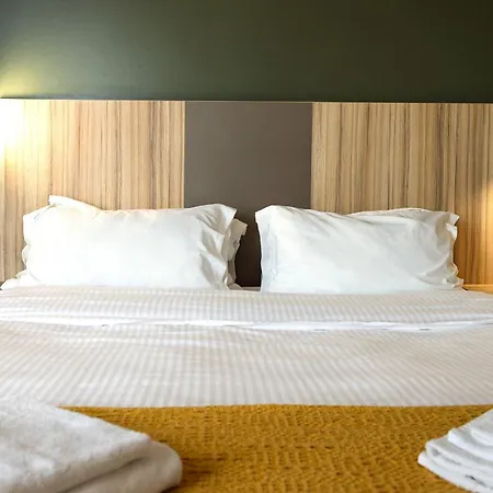 Hotel In 13 Parigi